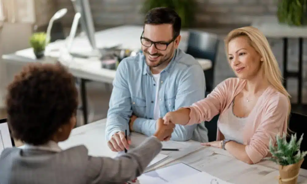 Collaborating with a Mortgage Broker in Edmonton