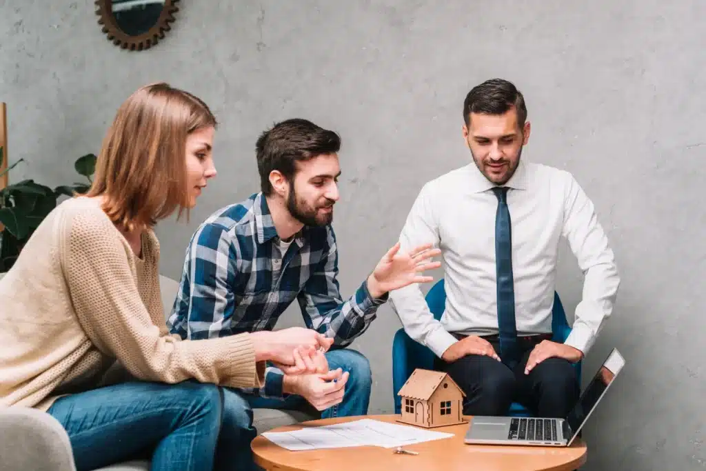 Partner with Mortgage Route for a Smooth Homebuying Experience